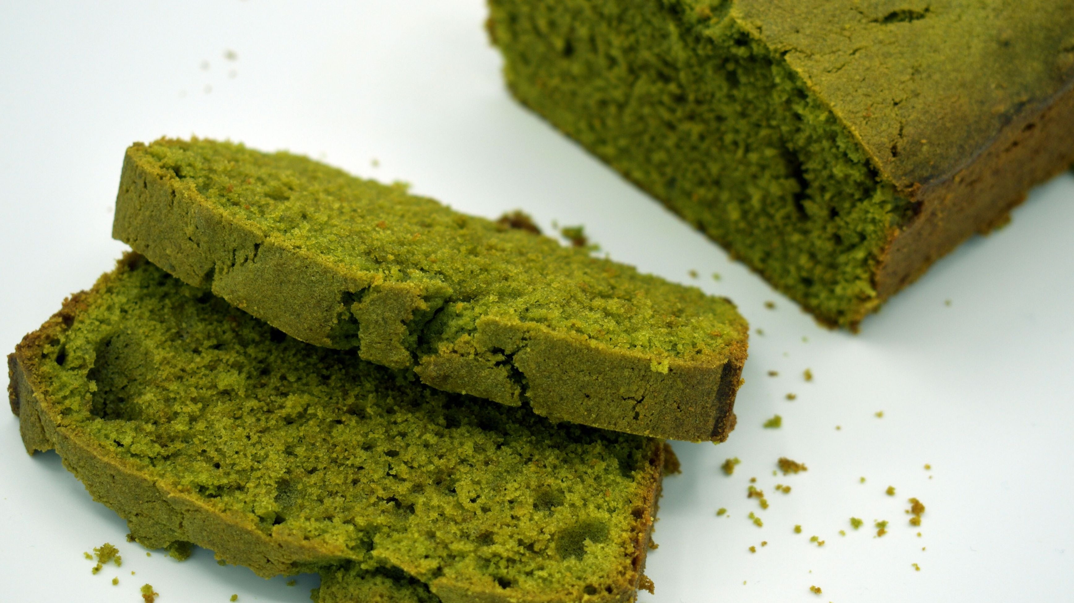 Matcha Madeira Cake