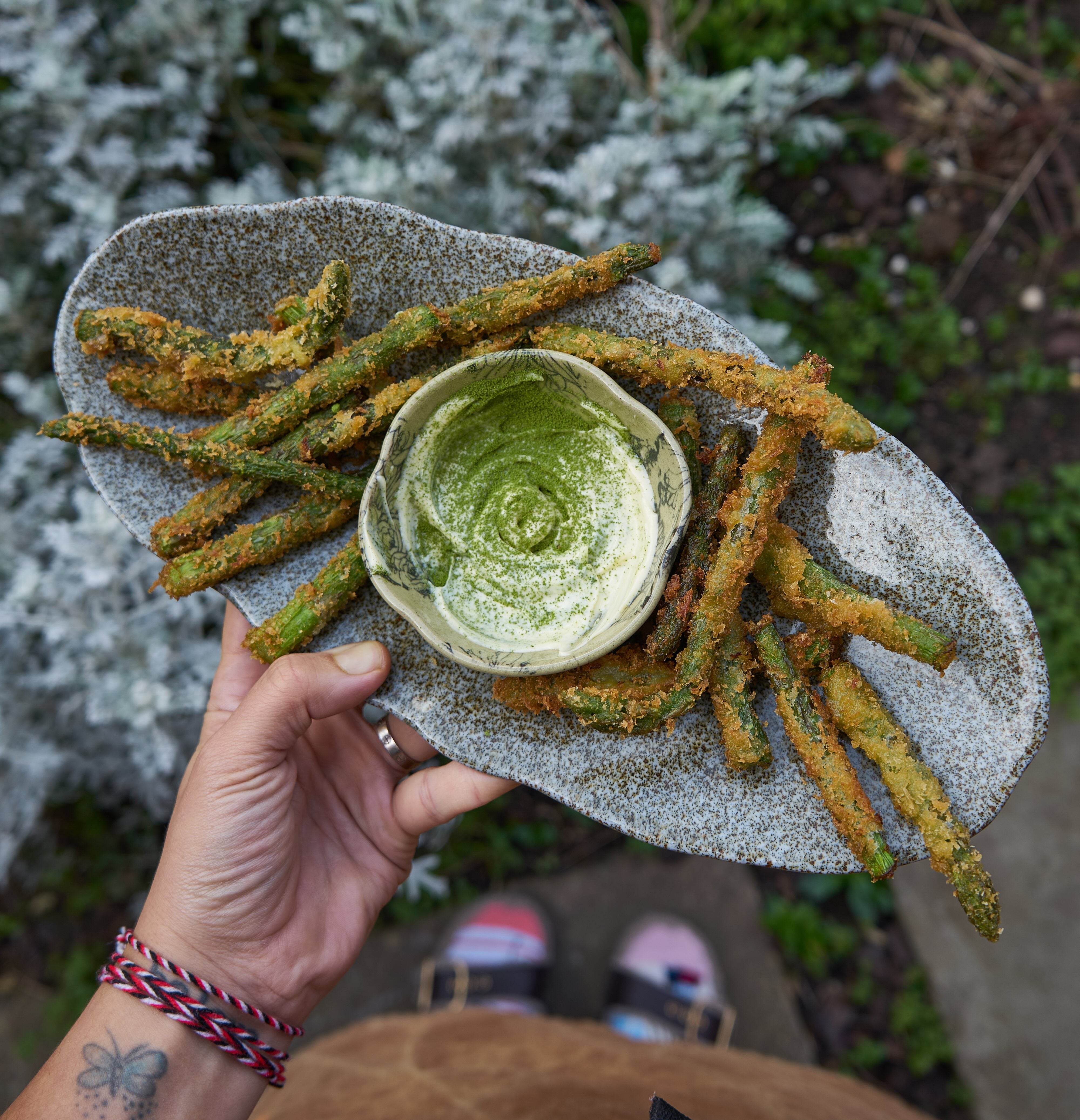 Tempura Asparagus with Matcha Batter