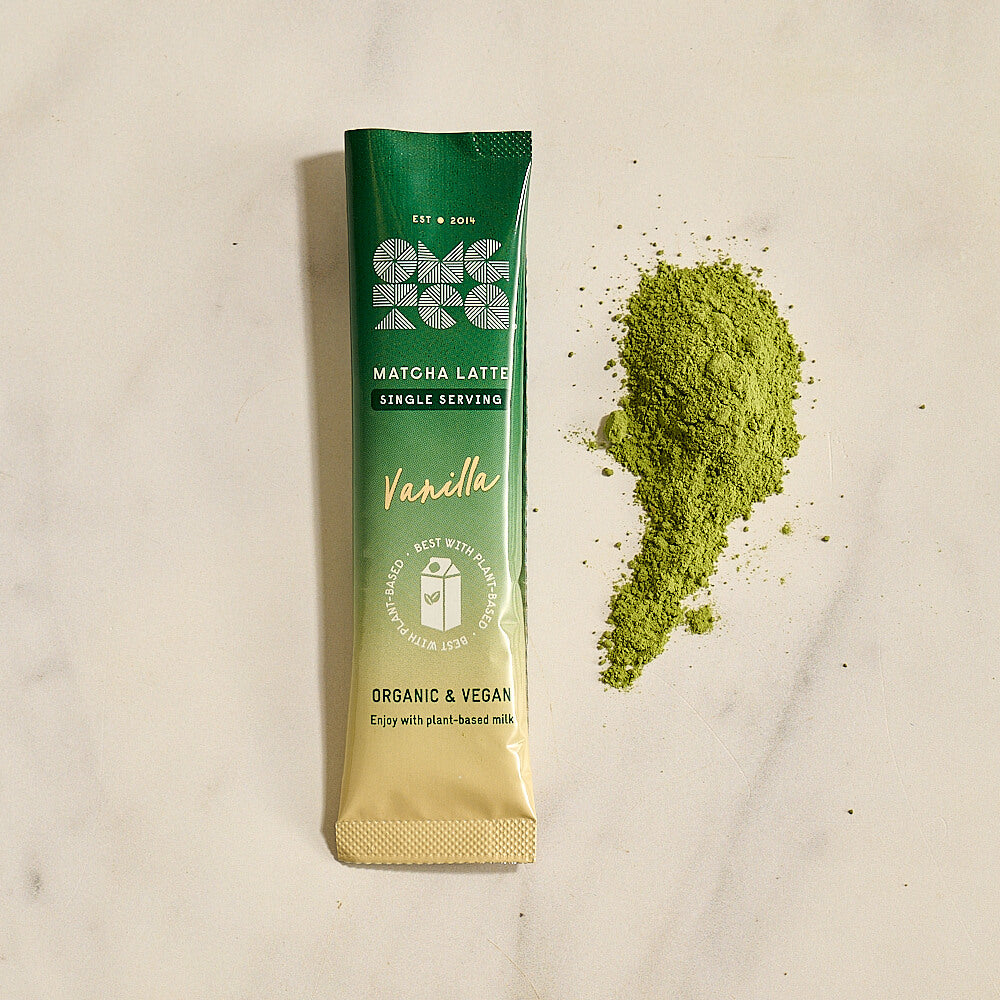matcha latte vanilla sachet with match tea powder